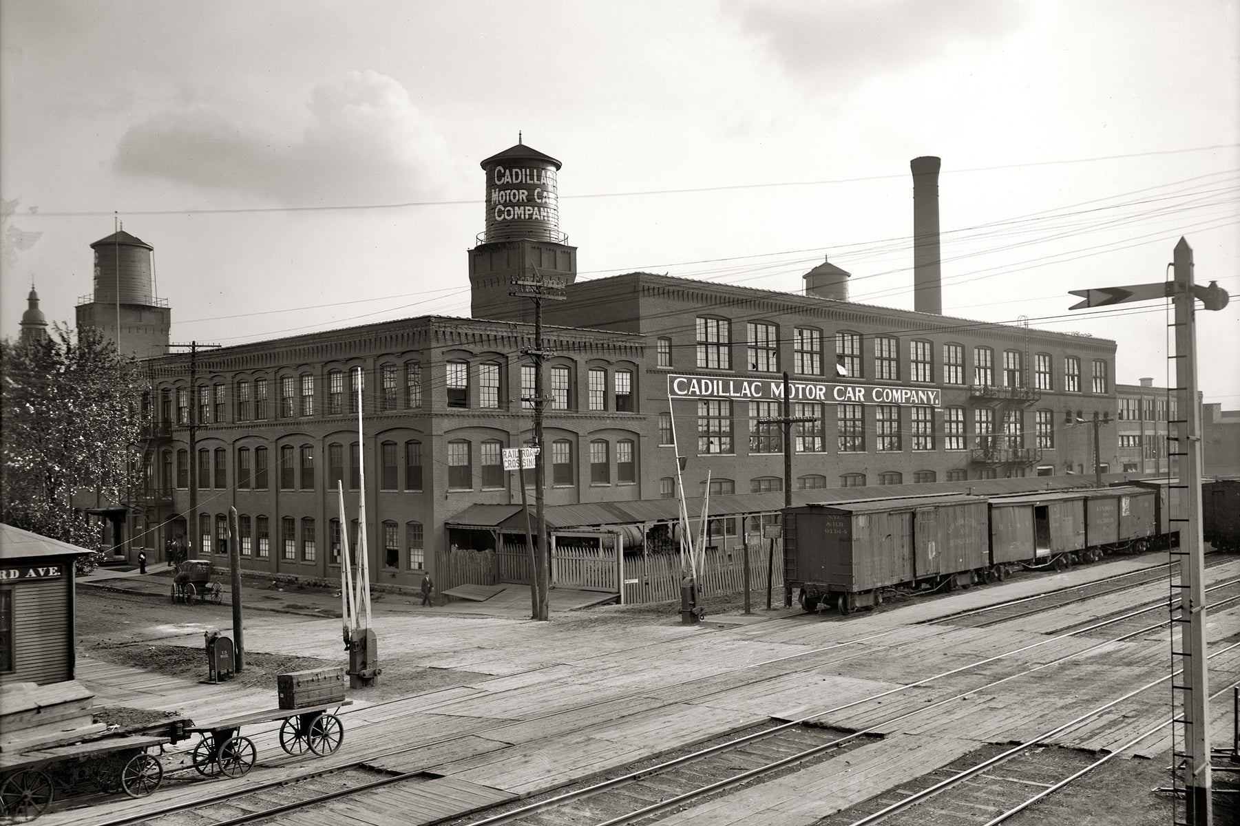 Cadillac Motor Car Company Factory (1917)