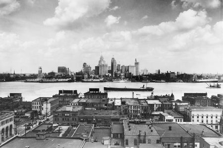 Detroit Skyline (1910)