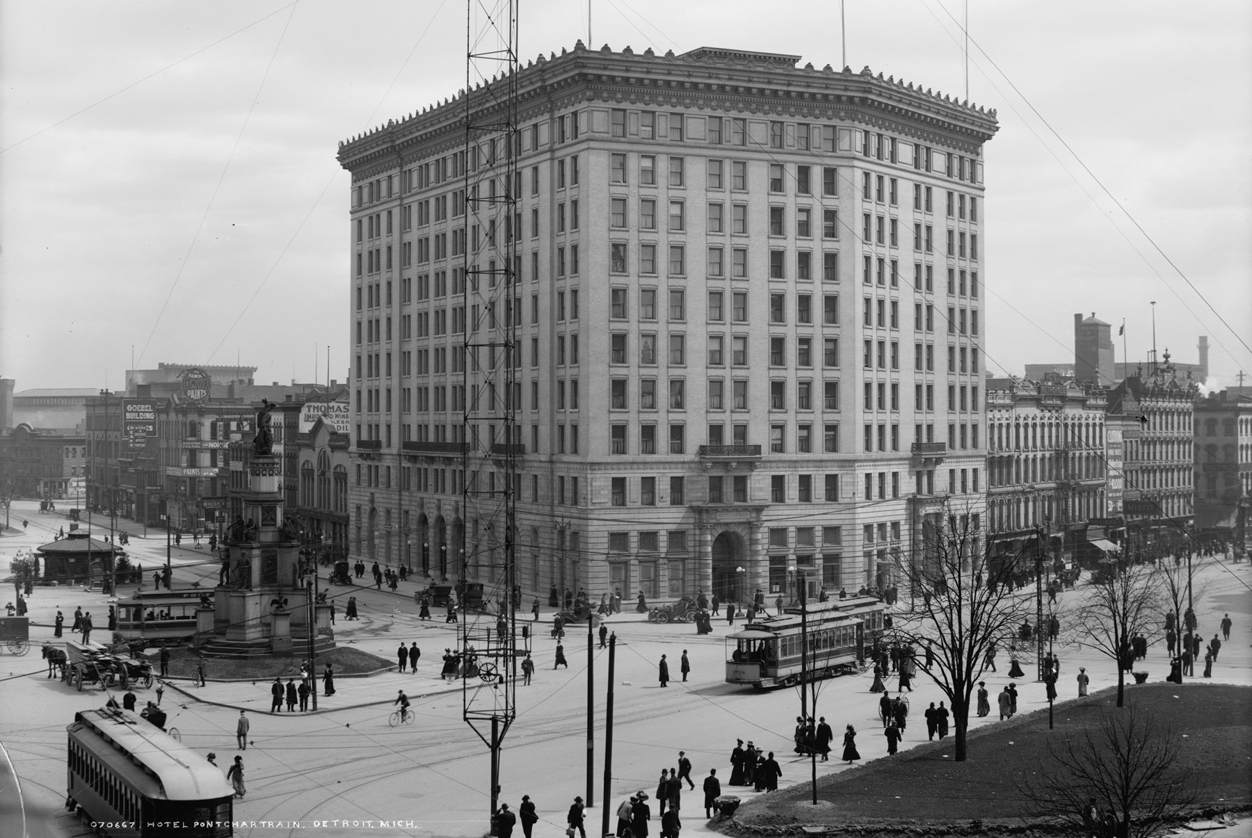 Hotel Pontchartrain (1908)