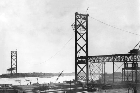 Building of the Ambassador Bridge (1927)
