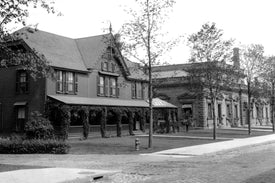 Hiram Walker Farmhouse (1900) - Walkerville