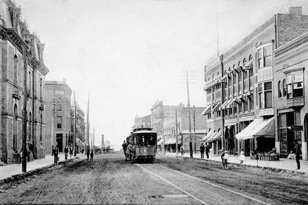 Ouellette Avenue (1906) - Downtown Windsor