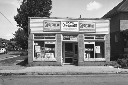 Pop's Confectionery on Erie (1958)