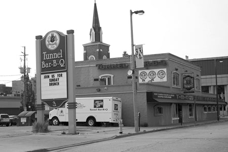 Tunnel BBQ (2014)